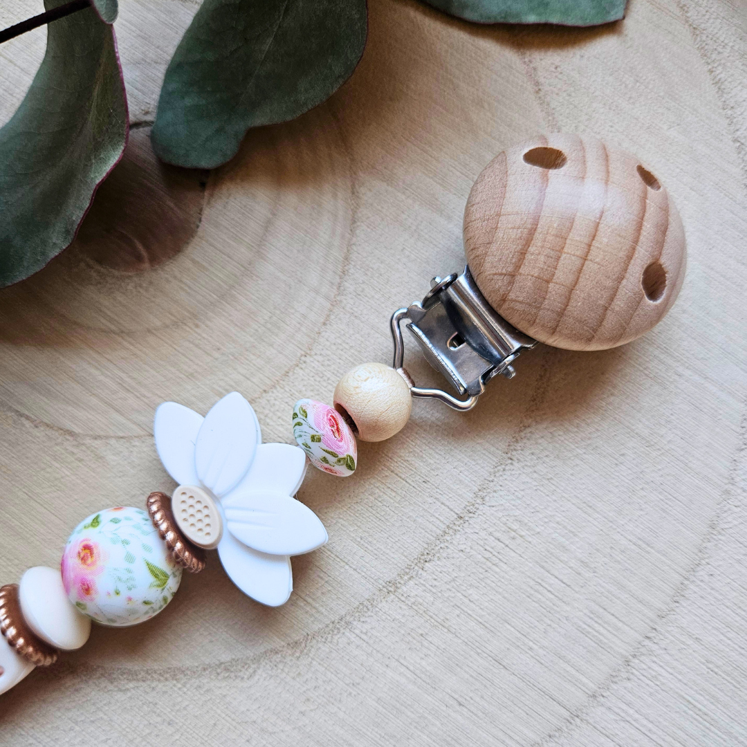 Schnullerkette-Flora - LovelyMoments